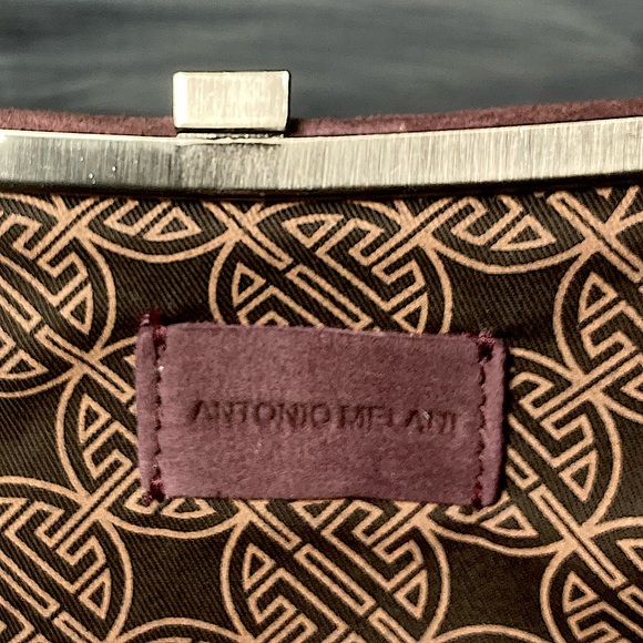 🤩🤩 ANTONIO MELANI PLUM SUEDE CLUTCH 🤩🤩 - Picture 5 of 6